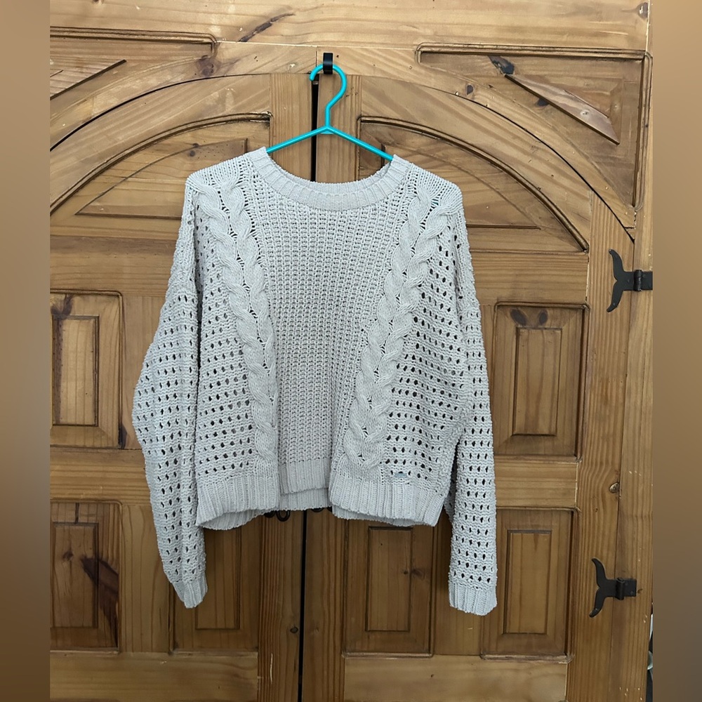 HOLLISTER Cable Knit Bat Wing Sweater